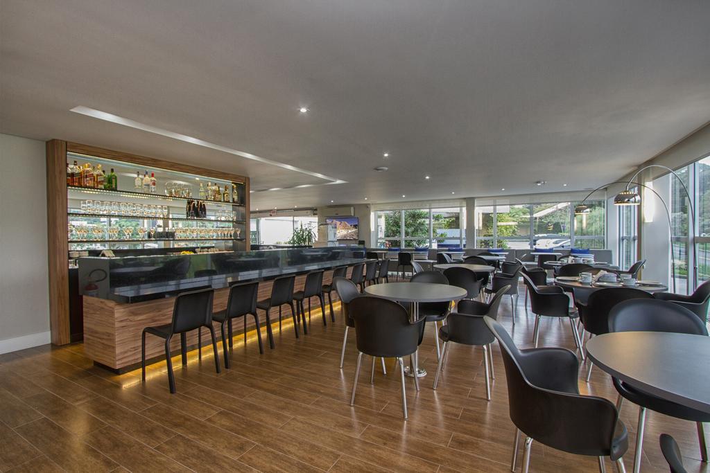 Le Canard Joinville Exterior photo